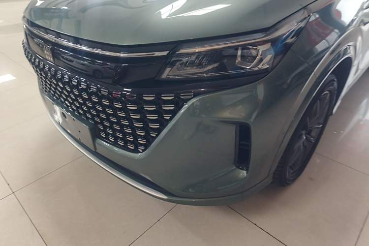 Used Landian E5 2024 Honor Edition 100KM Comfort Model 7 Seats Left Front Headlight