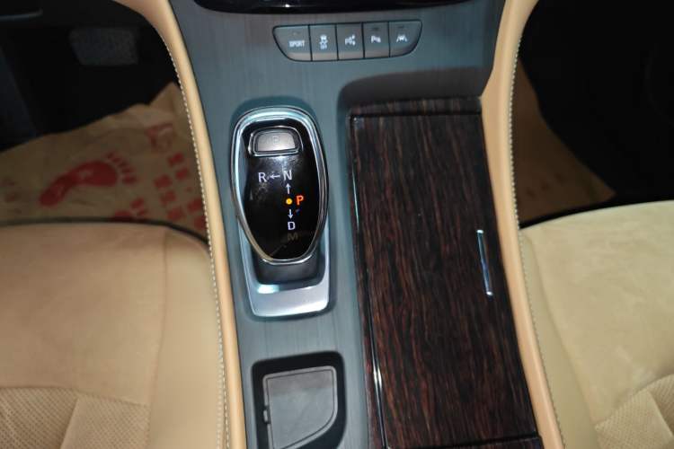 Used Buick LaCrosse 2018 20T Luxury Model
