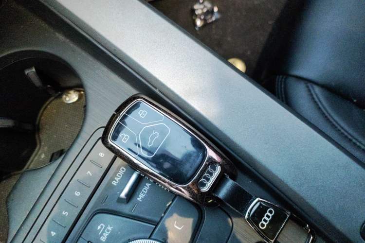 Used Audi A4L 2019 40 TFSI Ambition China VI
