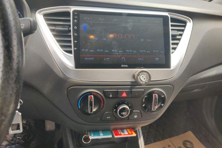 Used Hyundai Verna (new generation) 2016 1.4L Manual Cool Edition GLS Audio And AC Panel