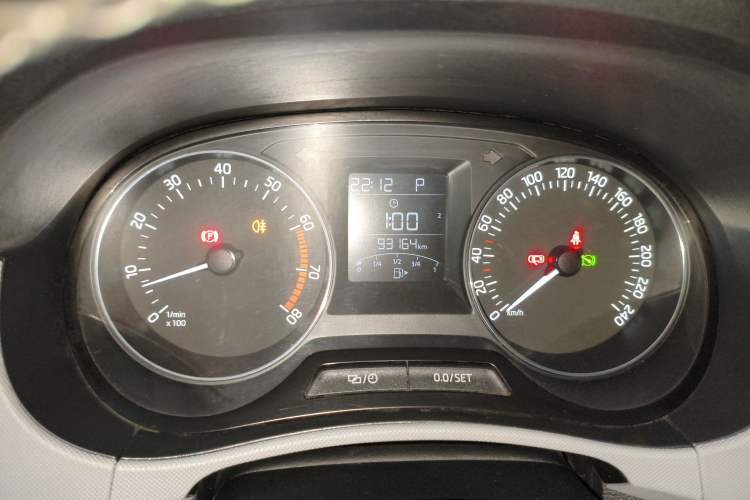 Used Skoda Fabia 2015 1.6L Automatic Sport Edition