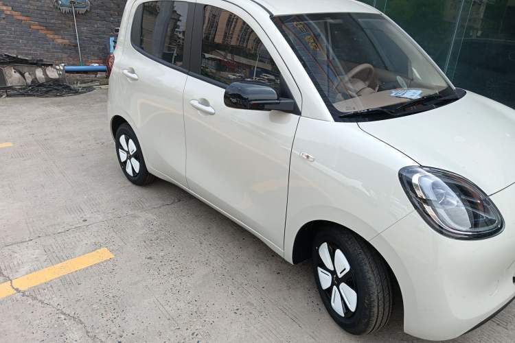 Used Wuling Hongguang MINIEV 2025 Four-Door Version Advanced Edition Front Right 45 Deg