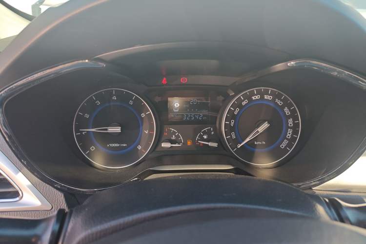 Used CHANGAN Alsvin V7 2016 1.6L Manual Enjoyment Model China V Standard