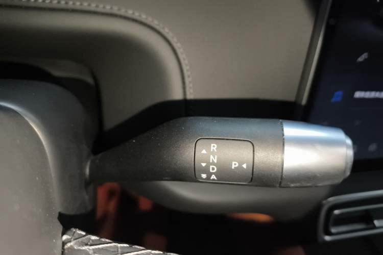 Used Li Auto L6 2025 Pro Smart Refresh Edition Gear Lever