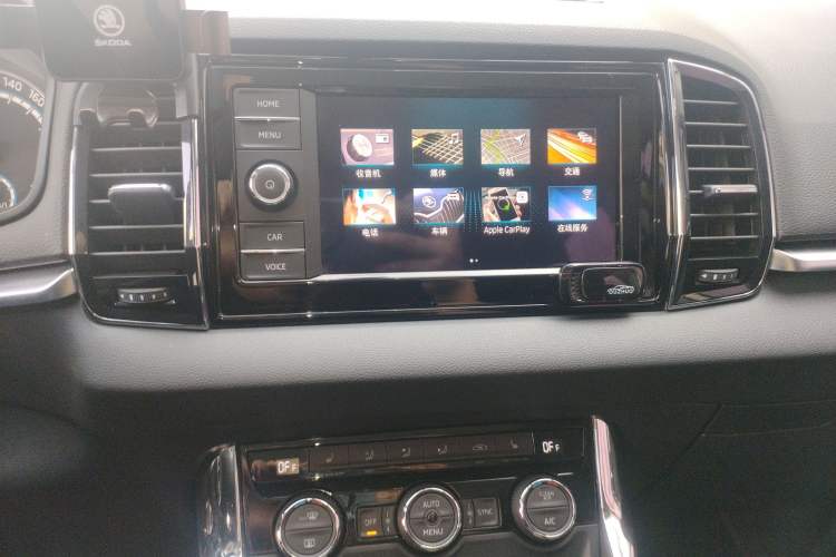 Used Skoda Karoq 2021 TSI280 Luxury Edition Audio And AC Panel