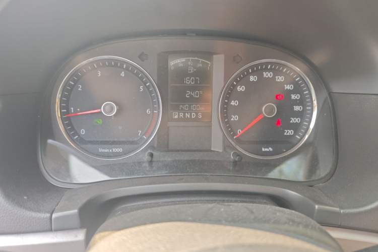 Used Volkswagen Lavida 2011 1.6L Automatic Premium Edition Instrument Cluster