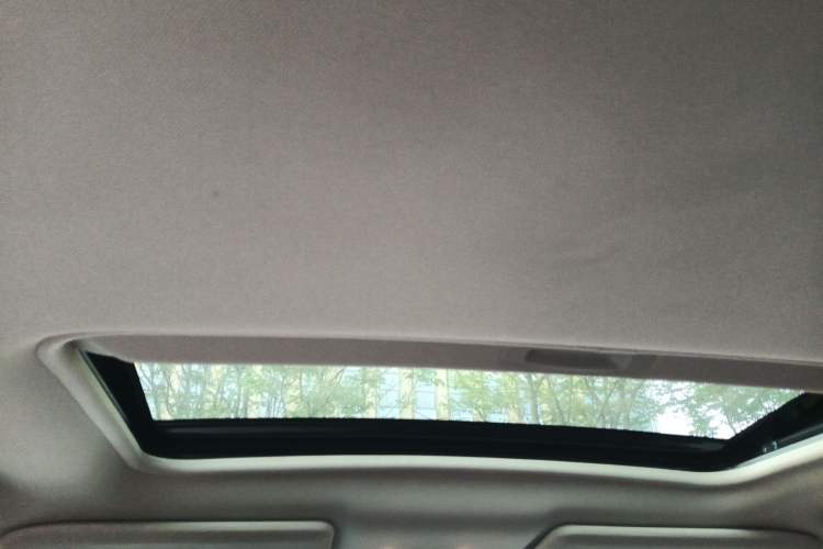 Used Mitsubishi Outlander 2017 2.0L Two-Wheel Drive Glory Edition 5 Seats