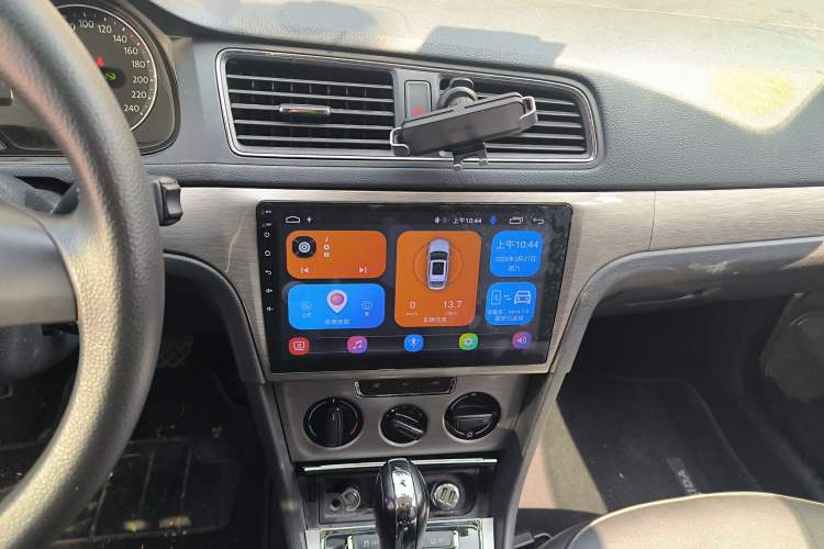 Used Volkswagen Lavida 2013 Restyled Classic 1.6L Automatic Comfort Edition
