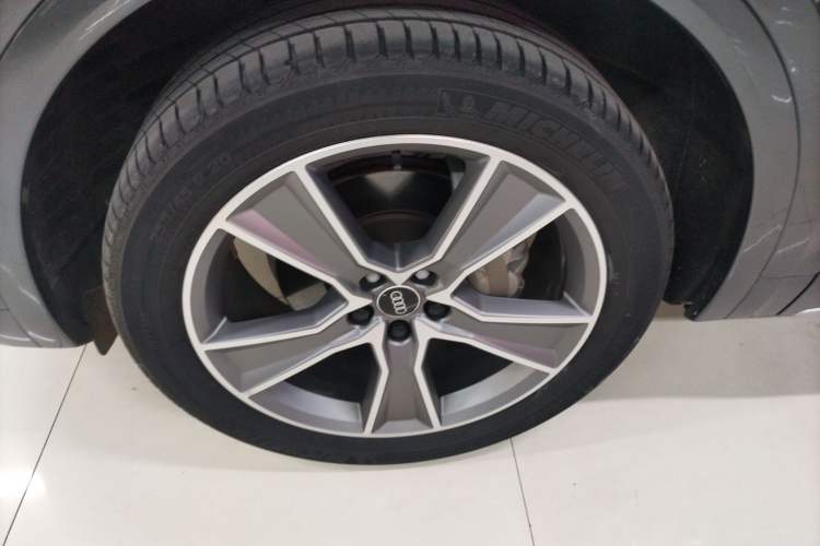 Used Audi Q5L Sportback 2022 40 TFSI Luxury Model
