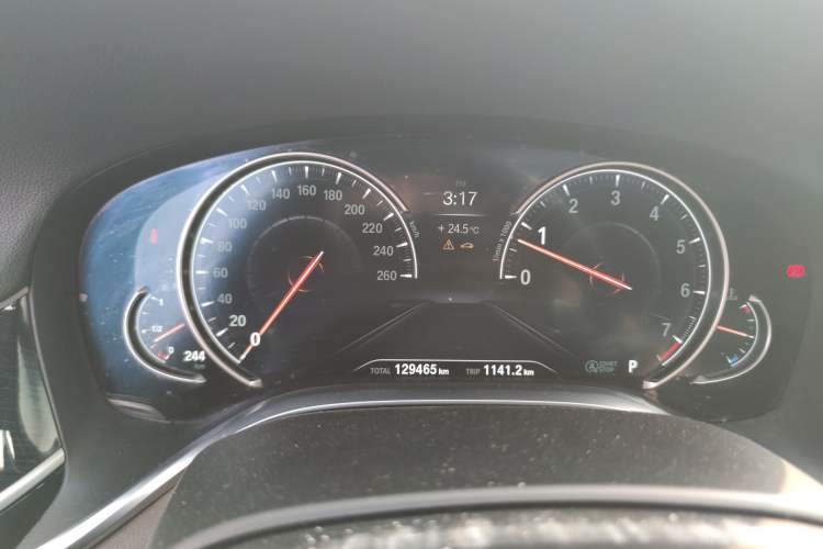 Used BMW 7 Series  Odometer Close Up