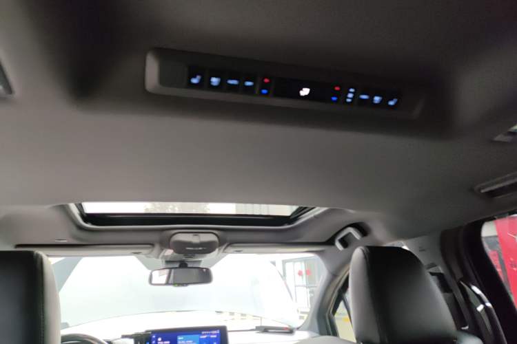 Used Toyota Sienna 2021 2.5L Hybrid Premium Edition