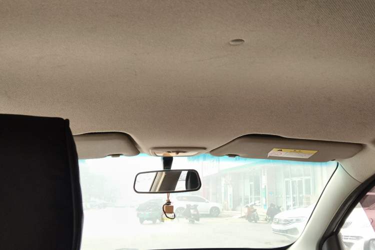 Used Baojun 310 2017 1.5L Automatic Fashion Model