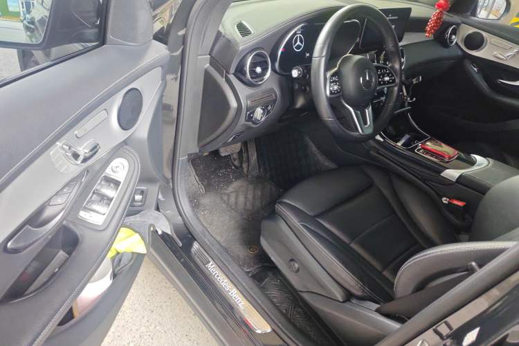 Used Mercedes-Benz GLC Coupe 2022 GLC 260 4MATIC Coupe SUV
