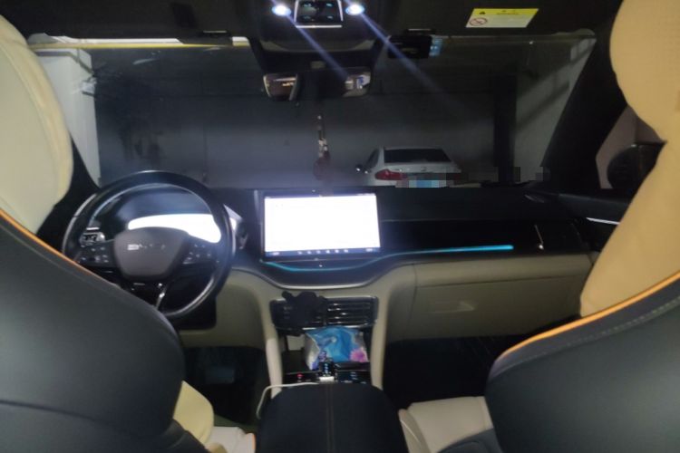 Used BYD Song PLUS New Energy 2023 Champion Edition EV 520KM Prestige Model
