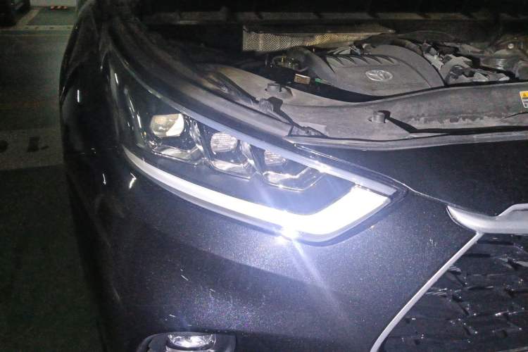 Used Toyota Highlander 2022 380T Four-Wheel Drive Prestige Edition 7-Seater Right Front Headlight