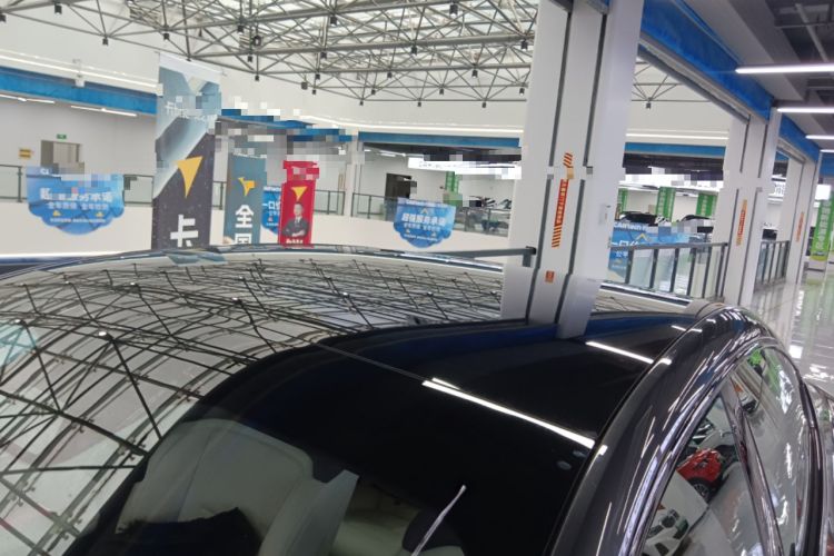 Used Avatr 06 2025 Pro Range-Extended Edition Roof