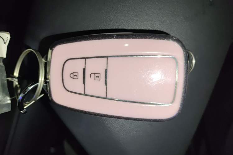 Used Toyota IZOA 2022 2.0L Yixing Version