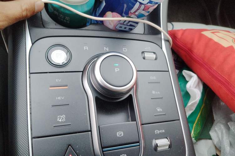 Used BYD Destroyer 05 2024 Honor Edition DM-i 120KM Luxury Model Gear Lever