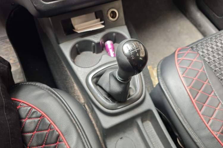 Used Dongfeng Fengon 330 2014 1.3L Manual Utility Version DK13-07
