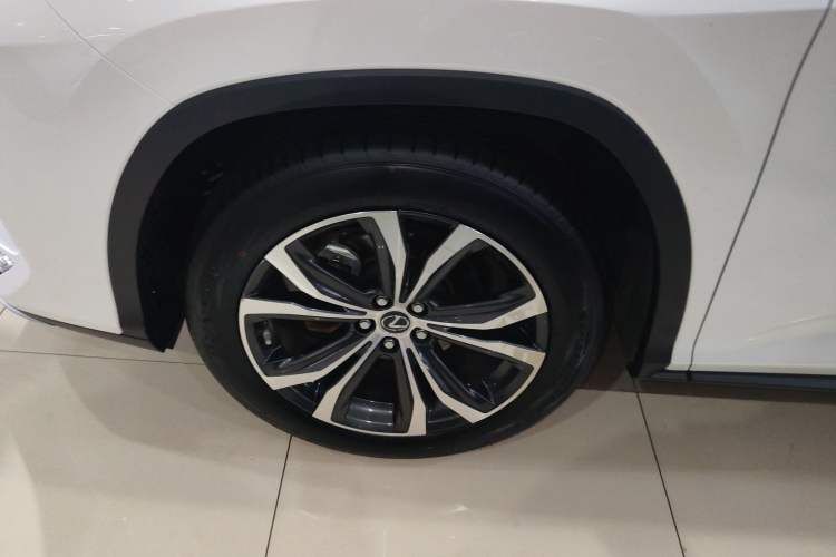 Used Lexus RX 2020 Facelifted 300 4x4 Elegant Edition Left Front Wheel Hub