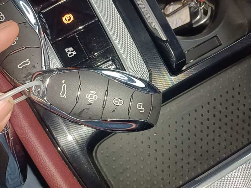 Used Hongqi H5 2024 2.0T Automatic Smart Connect Flagship Edition – Chinese Trim Chang — 8