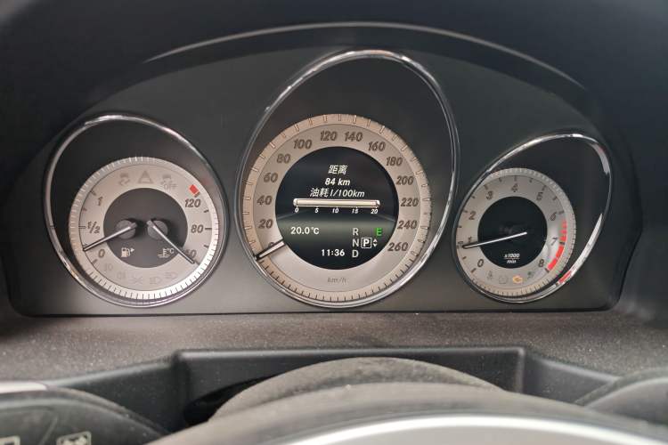 Used Mercedes-Benz GLK-Class 2013 Facelift GLK 300 4MATIC Fashion Edition Instrument Cluster