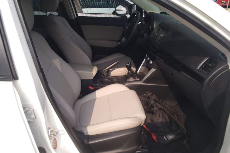 Used Mazda CX-5 2013 2.0L Manual Two-Wheel Drive Comfort Version