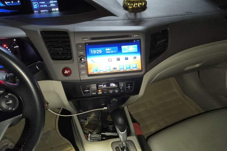 Used Honda Civic 2012 1.8L automatic luxury edition