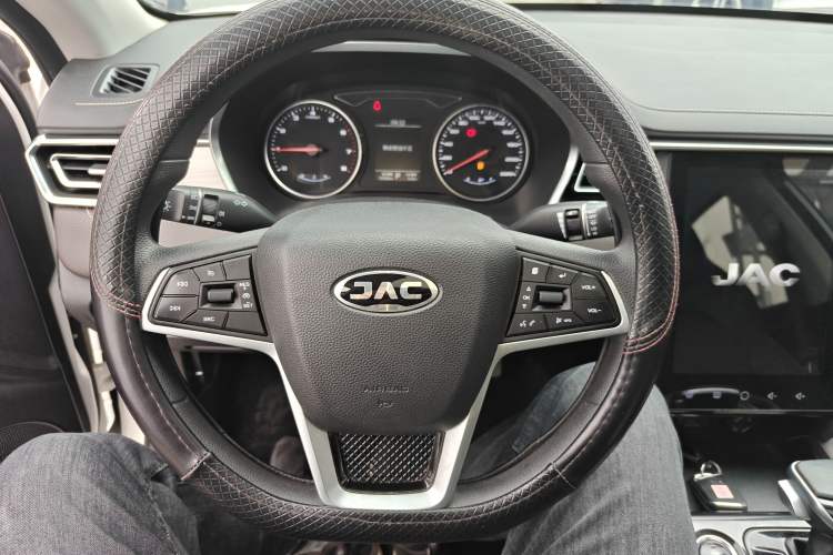Used JAC Group J7 2020 1.5T CVT Elite Model Steering Wheel