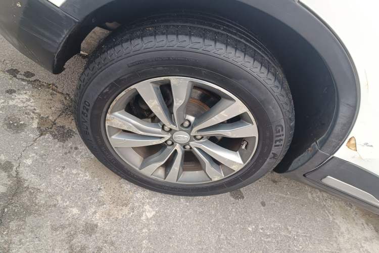 Used Geely Auto Emgrand X7 Sport 2016 1.8TD Automatic ZhiShang Model