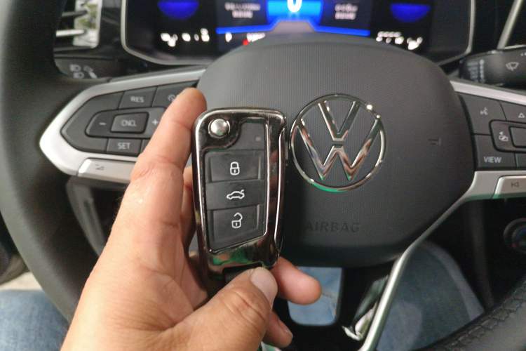 Used Volkswagen Sagitar 2025 300TSI DSG Excellence Edition Interior 1