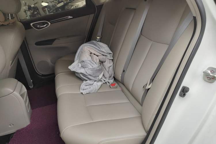 Used Nissan Sylphy 2016 1.6 XL CVT Deluxe Edition Left Rear Seat