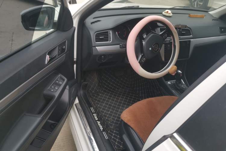 Used Volkswagen Gran Lavida 2017 180TSI DSG Comfort Edition Driver Seat