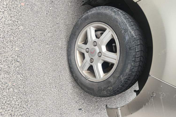 Used Wuling Rongguang 2014 1.5L S Standard Version