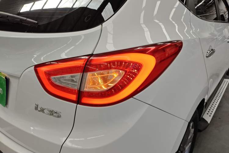Used Hyundai ix35 2015 2.0L Automatic 2WD Smart Type China IV