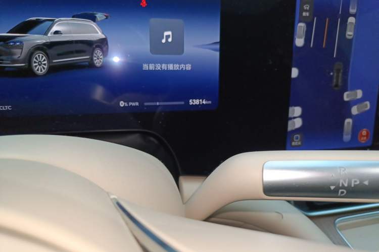 Used Hima AITO M9 2024 Range-Extended Ultra Version 42 kWh 6-Seater Model Odometer Close Up