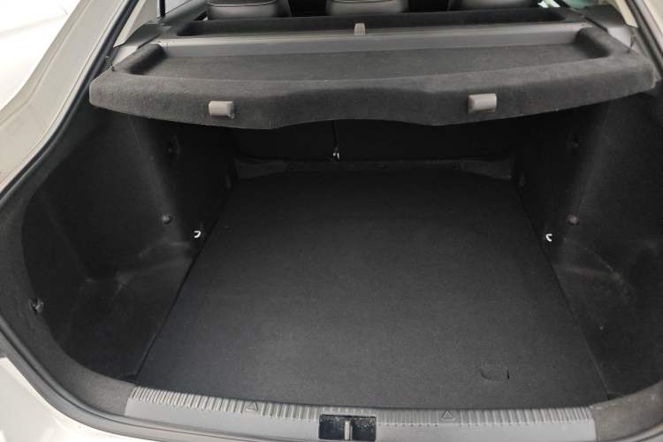 Used Skoda Octavia 2019 1.5L Automatic Smart Drive Luxury Edition China VI Standard
