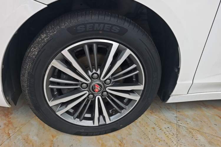 Used Roewe i5 2019 1.5L Manual 4G Connectable Langhao Edition

