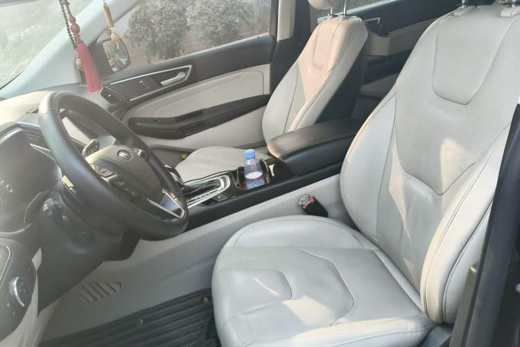 Used Ford Edge 2015 2.0T GTDi Four-Wheel Drive Prestige Model
