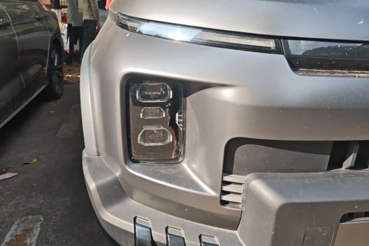 Used Geely Auto Cowboy 2025 1.5TD Fun-Offroad Version Right Front Headlight