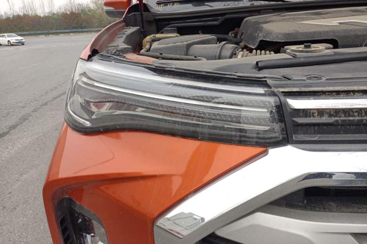 Used SAIC MAXUS T90 2021 2.0T Single-Turbo Automatic All-Wheel Drive High Ground Clearance Comfort-Style Extended Cabin
