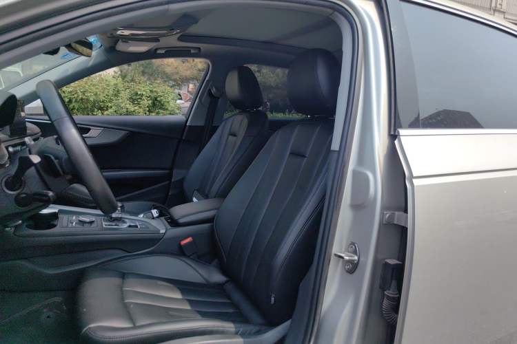 Used Audi A4L 2019 40 TFSI Ambition Version China V Left Front Seat