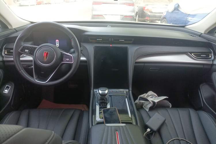 Used Hongqi H5 2024 1.5T DCT Smart Connect Flagship Edition Center Console