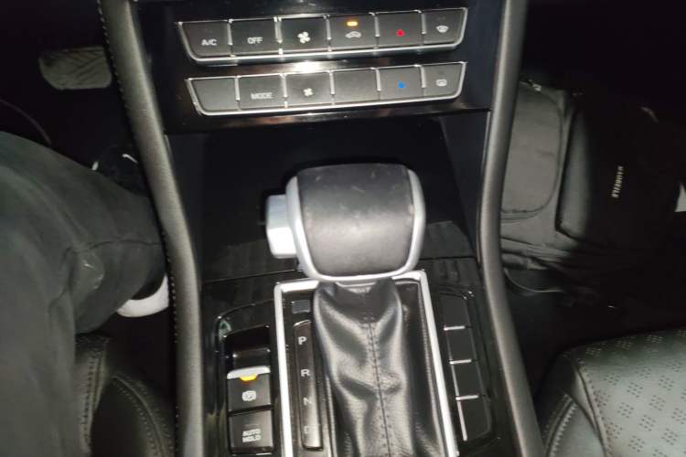 Used Sinotruk VGV U70 2020 1.5T Automatic Smart Enjoyment Elite Edition 5 Seats
