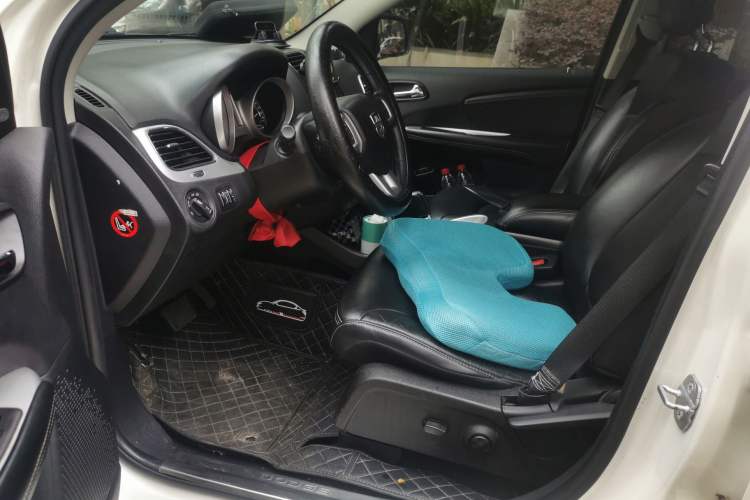 Used Dodge Journey 2013 3.6L Four-Wheel Drive Flagship Edition Driver Seat