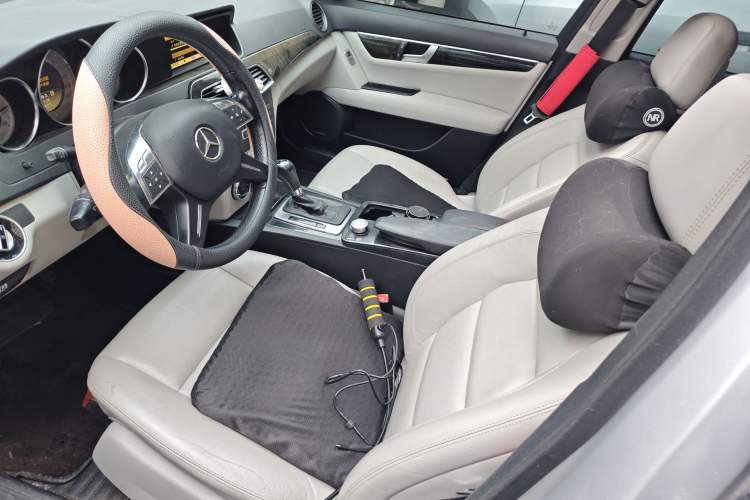 Used Mercedes-Benz C-Class 2011 C 200 CGI Fashion Model
