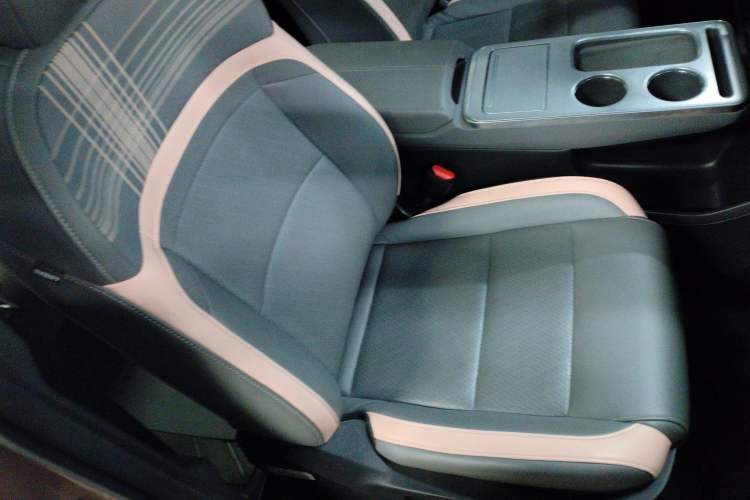 Used AION Y 2022 Plus 70 Tech Edition
