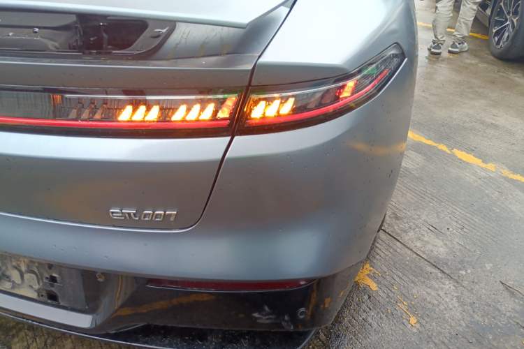 Used Dongfeng eπ eπ007 2024 Pure Electric 540 All-Wheel Drive Max Edition Right Rear Taillight