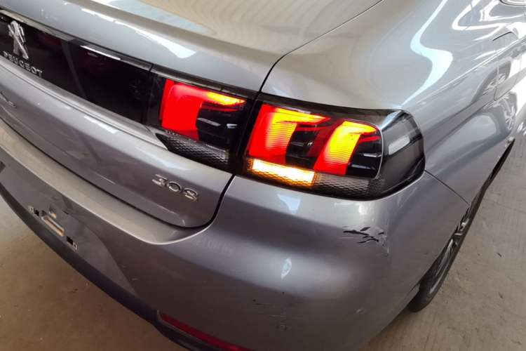 Used Peugeot 308 2016 1.6L Automatic Luxury Edition
