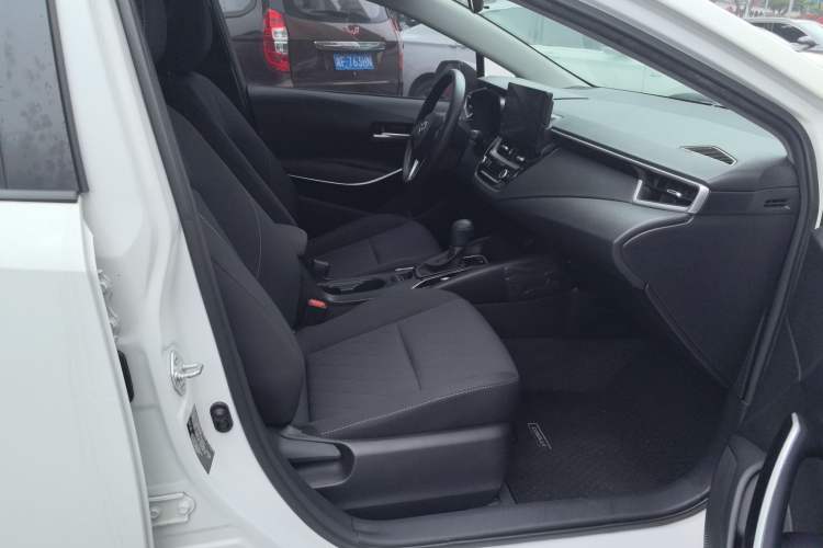 Used Toyota Corolla 2023 1.8L Smart Electric Hybrid Dual-Motor Elite Edition Right Front Seat